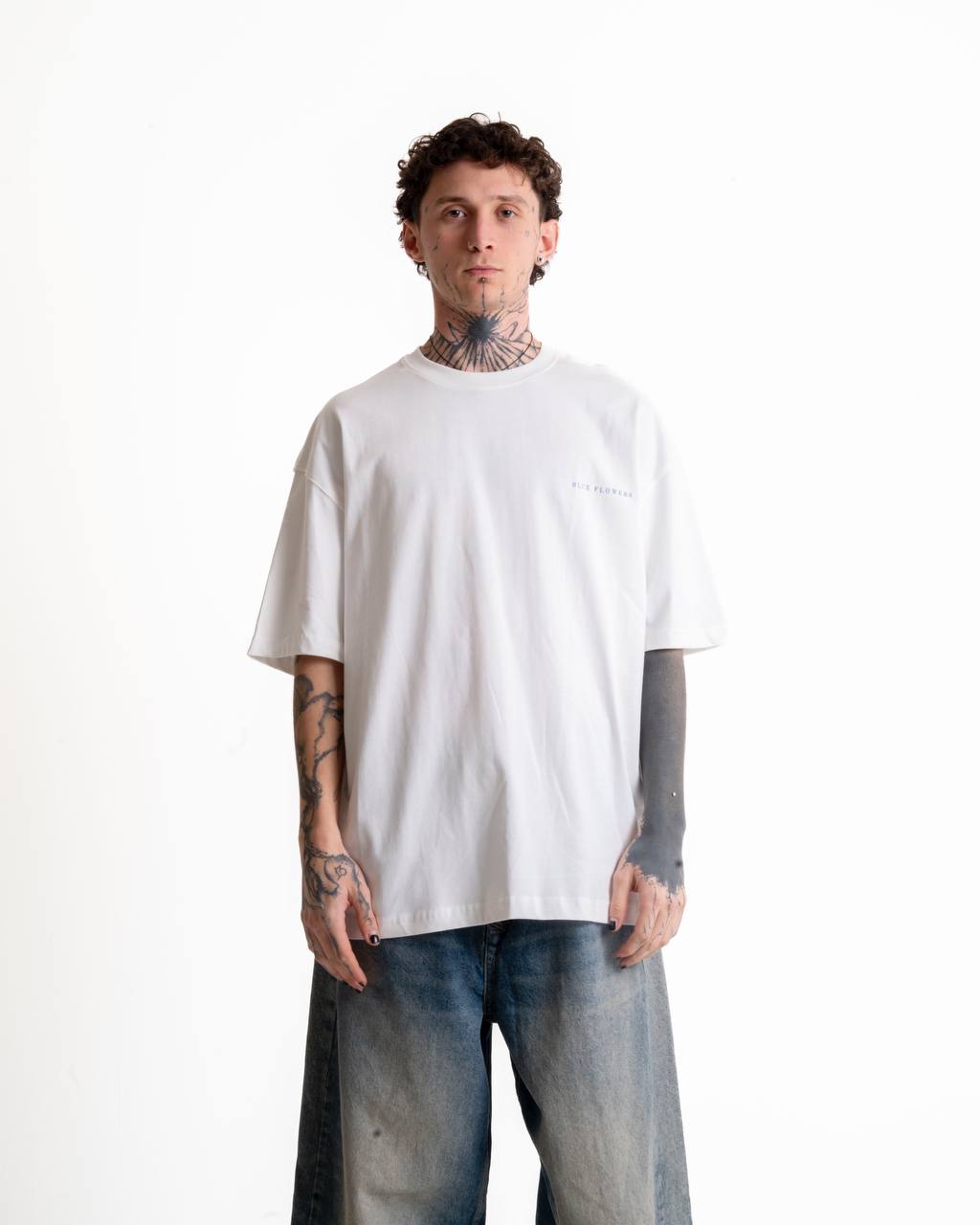 T-shirt ""FLOWERS"