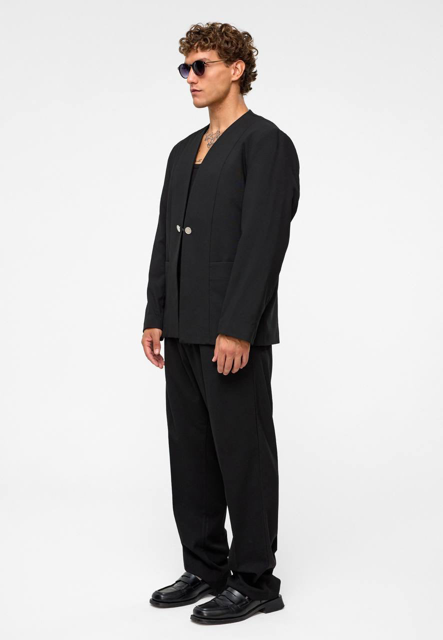 Suit Black