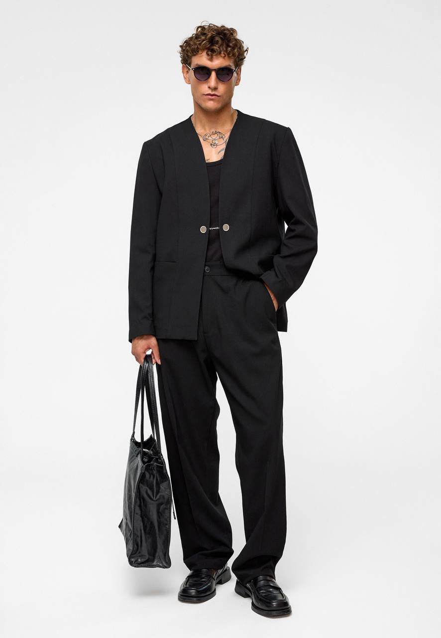 Suit Black