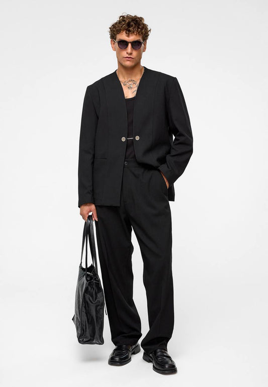 Suit Black